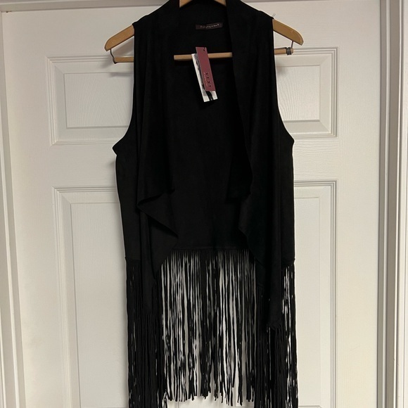 Do Everything in Love Tops - Do Everything W/Love Black Fringe Vest Tunic O/S